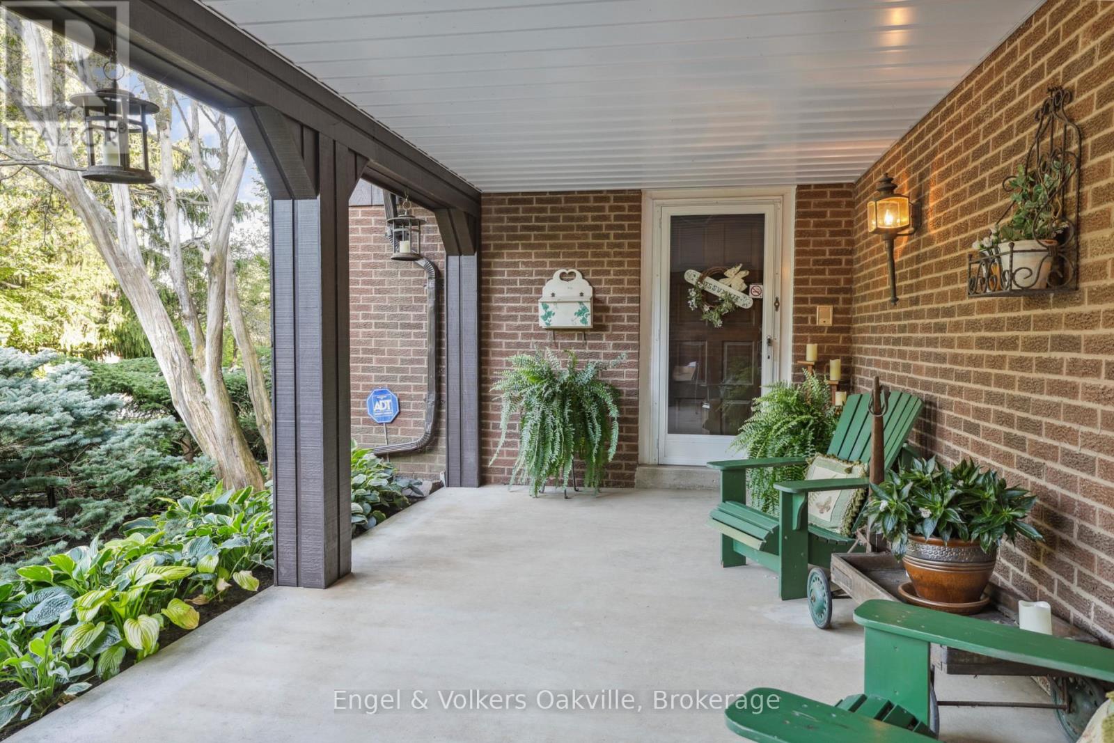 250 GATESTONE AVENUE - 9