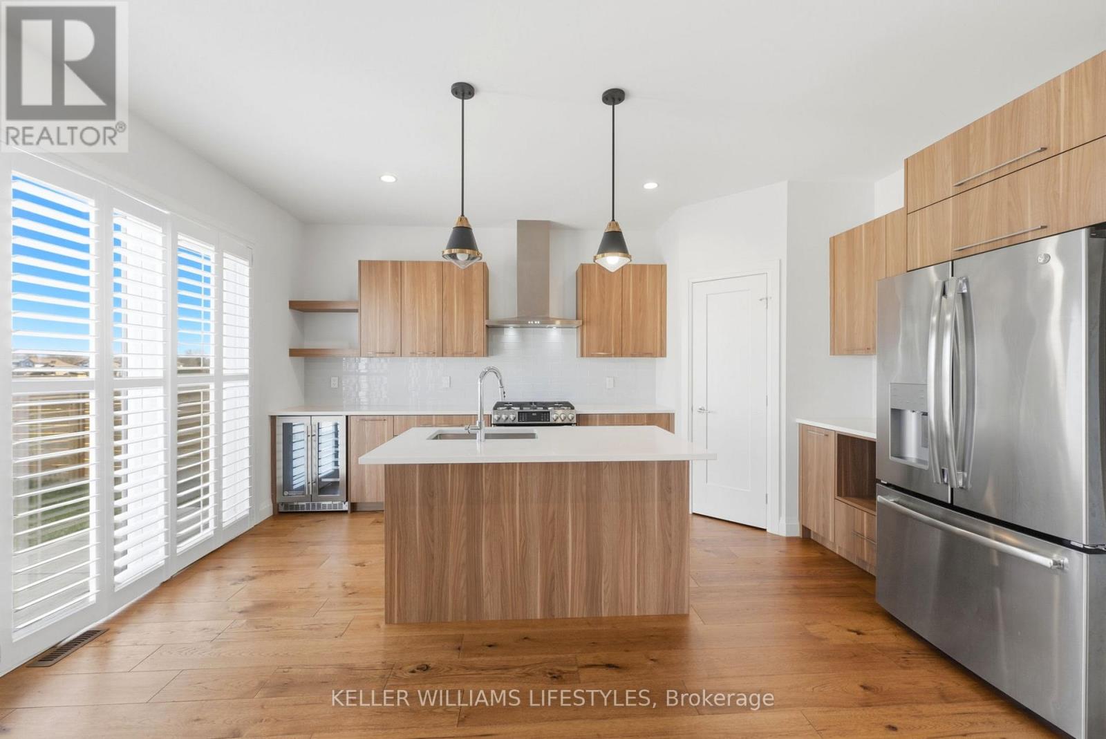 140 CRESTVIEW DRIVE - 13
