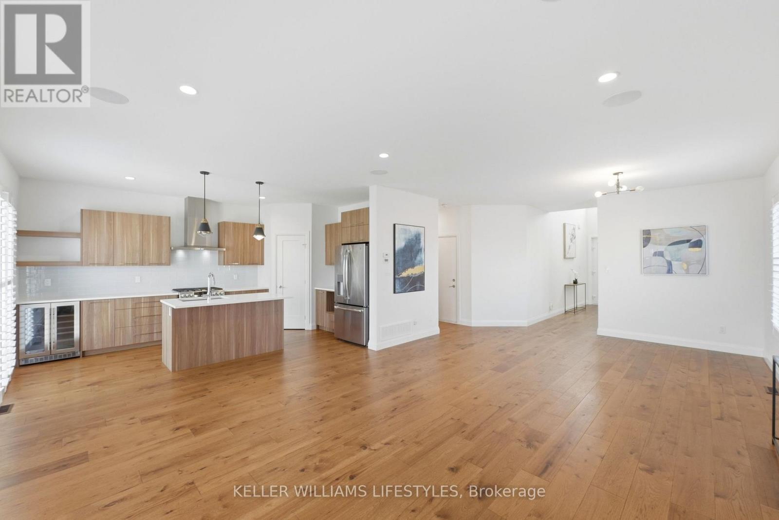 140 CRESTVIEW DRIVE - 9