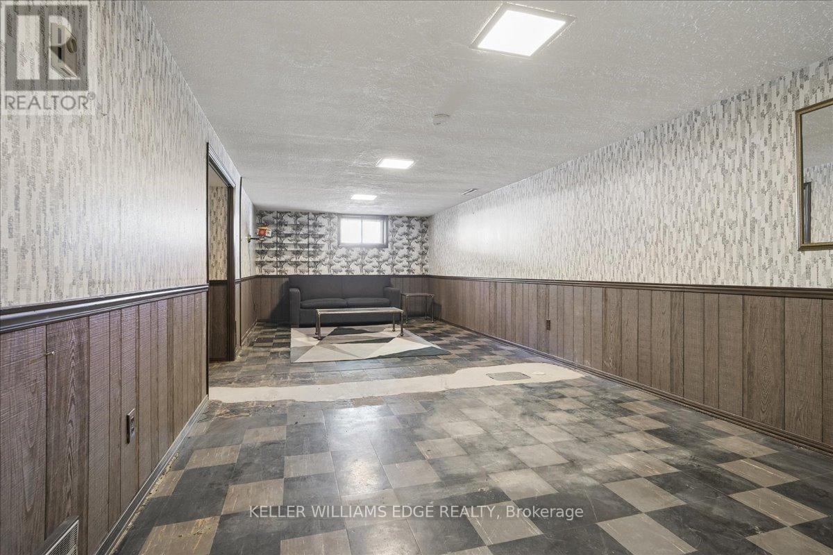 2117 EDINBURGH DRIVE - 36