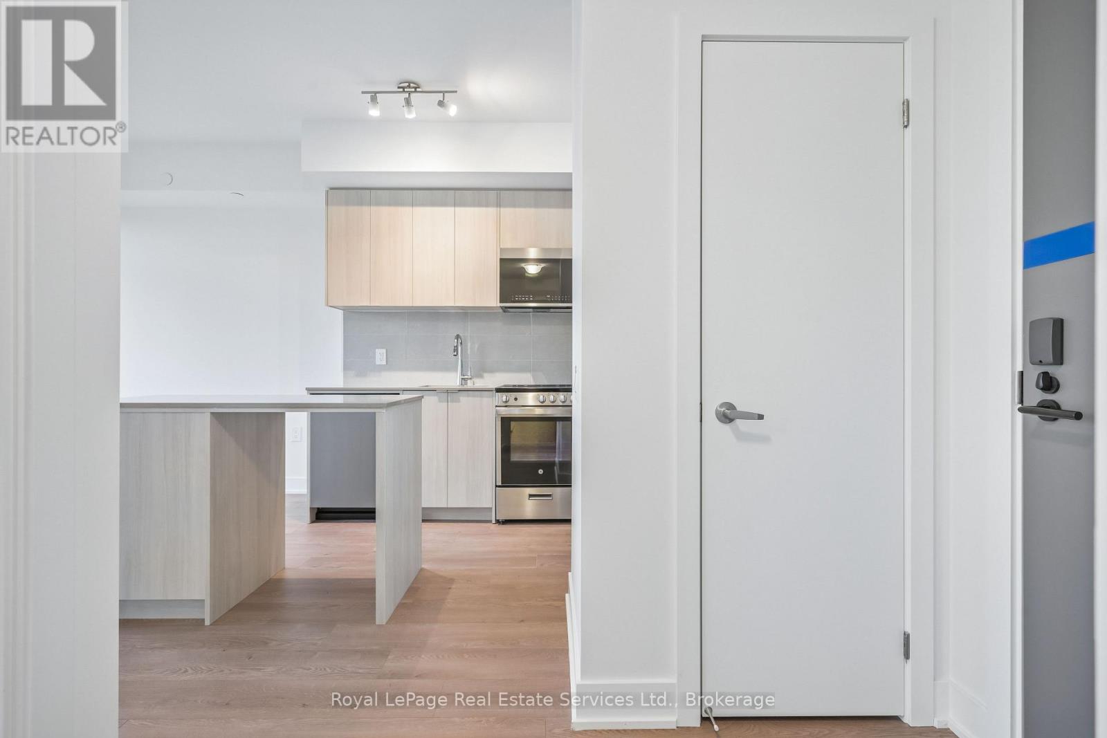 #711 2088 JAMES STREET - 11