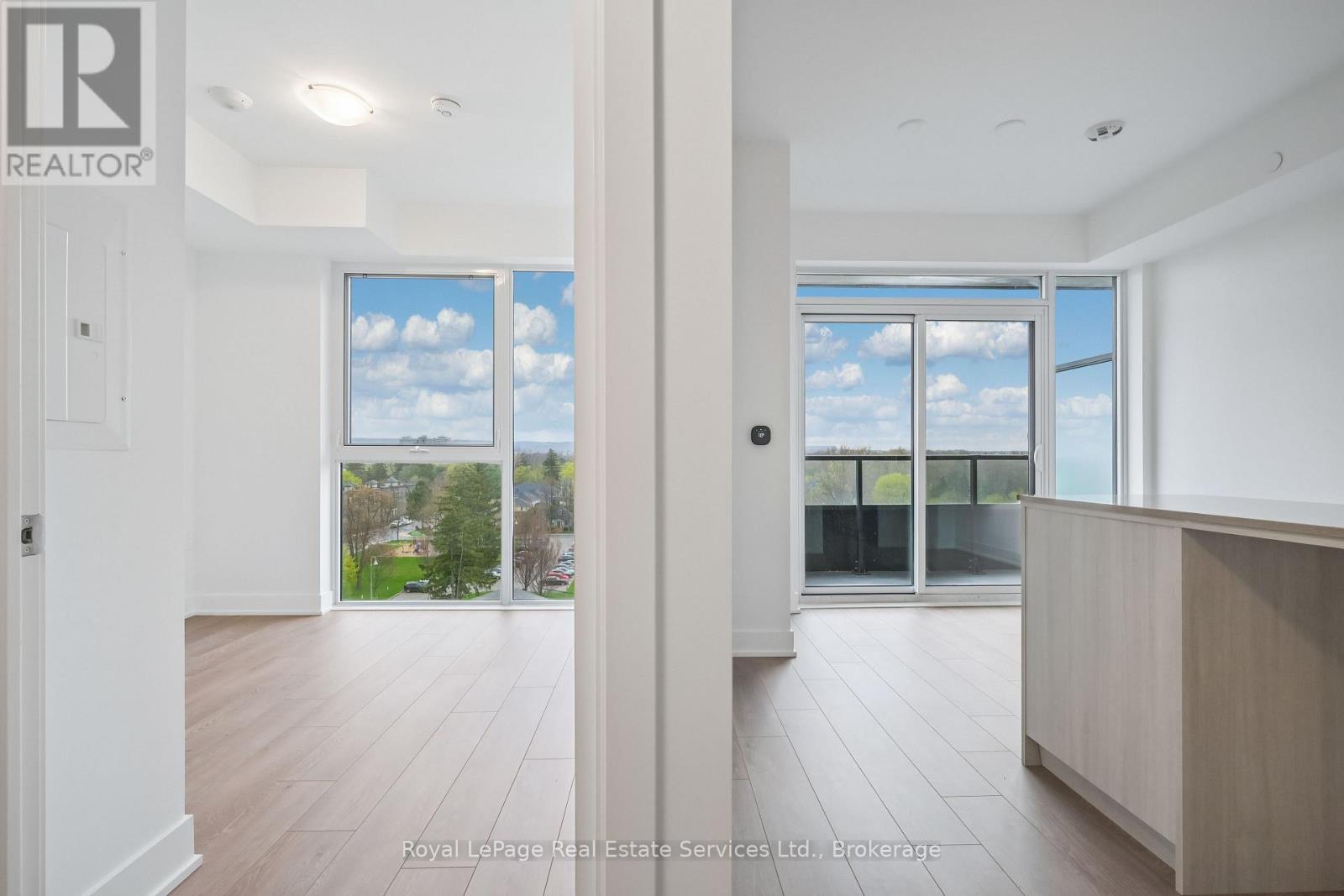 #711 2088 JAMES STREET - 25