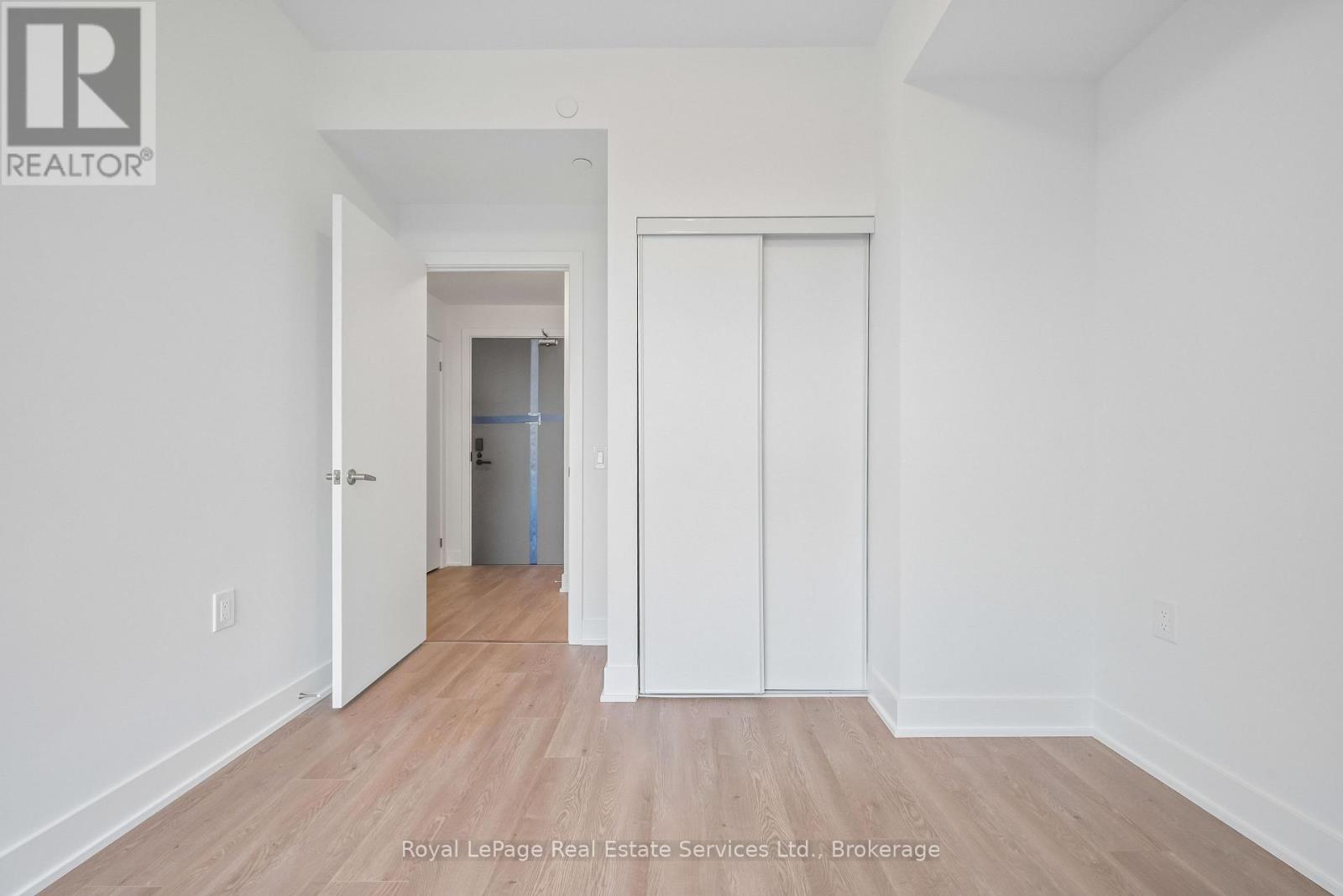 #711 2088 JAMES STREET - 27