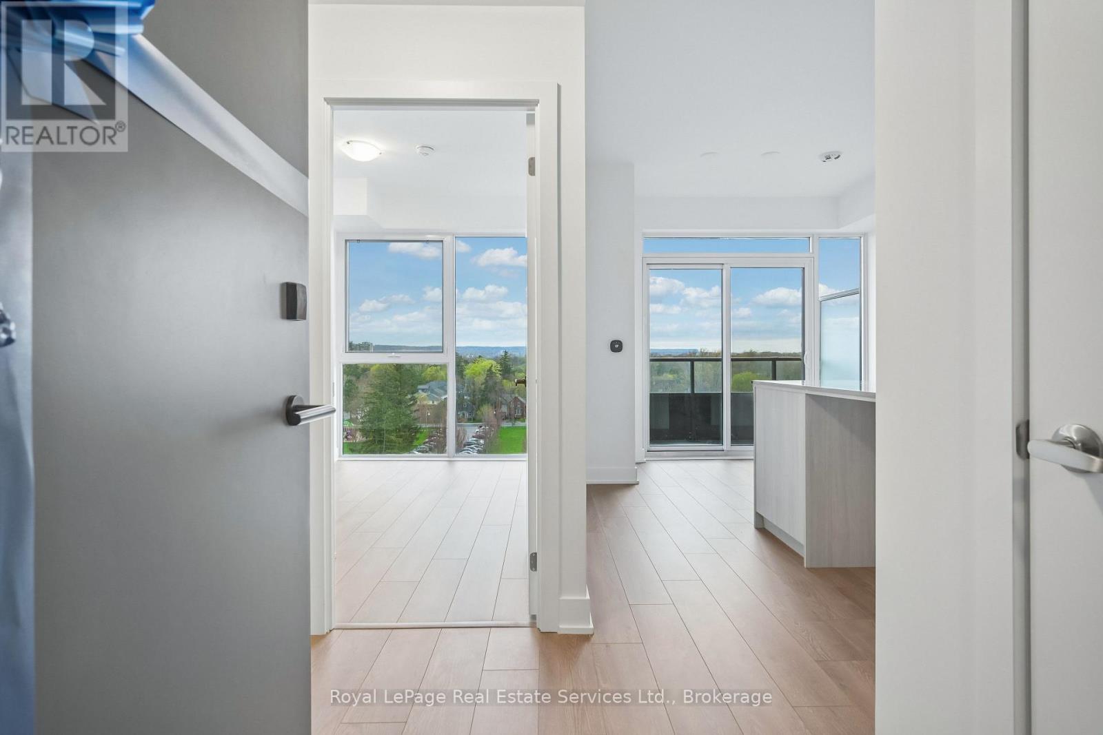 #711 2088 JAMES STREET - 8