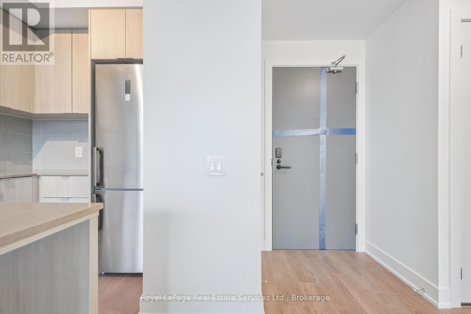 #711 2088 JAMES STREET - 9
