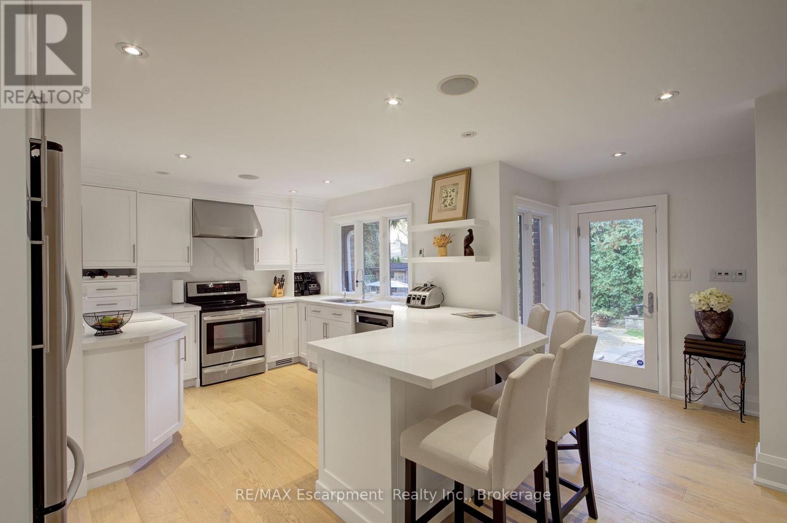794 FALCON BOULEVARD - 18