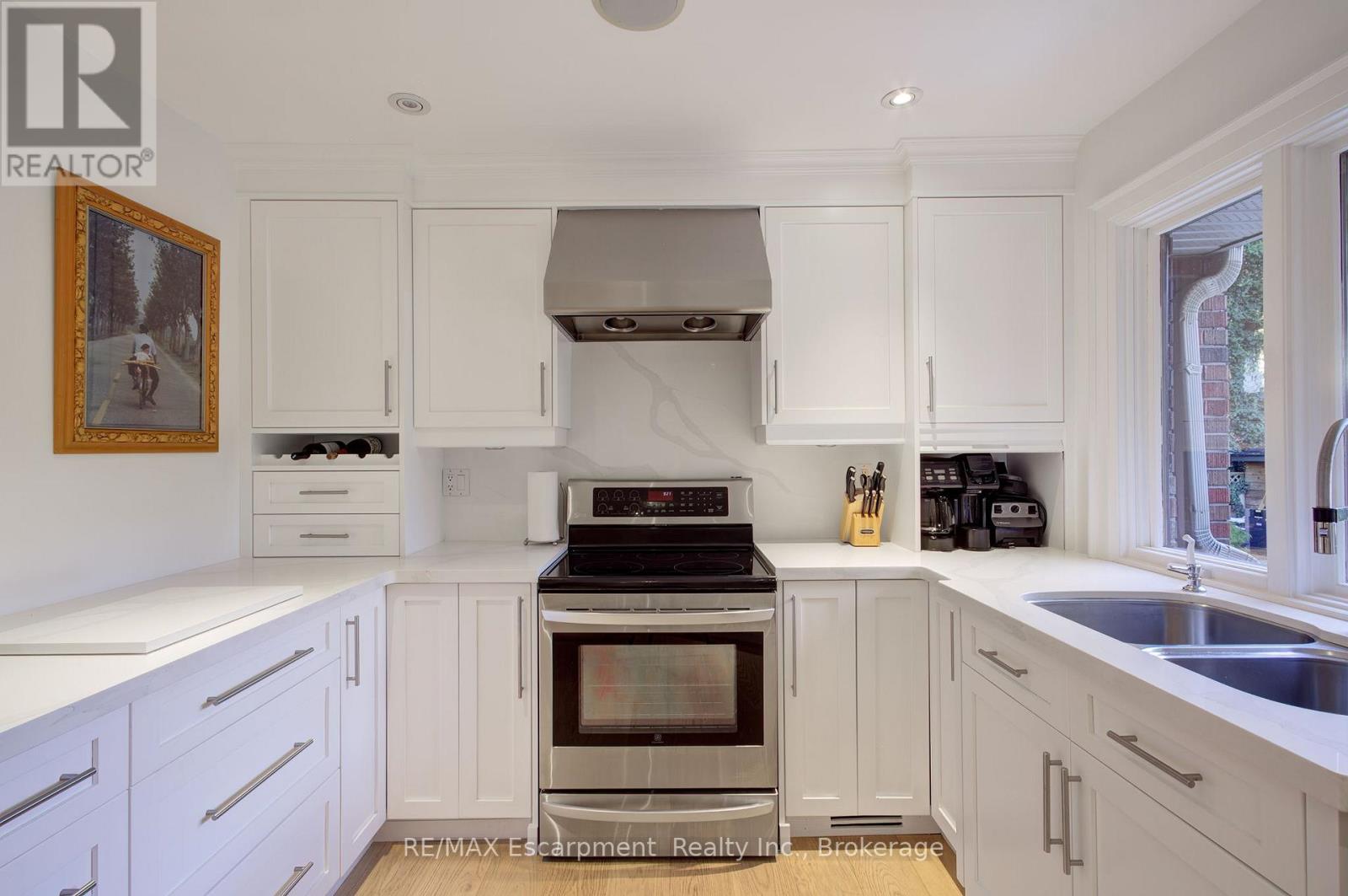794 FALCON BOULEVARD - 21