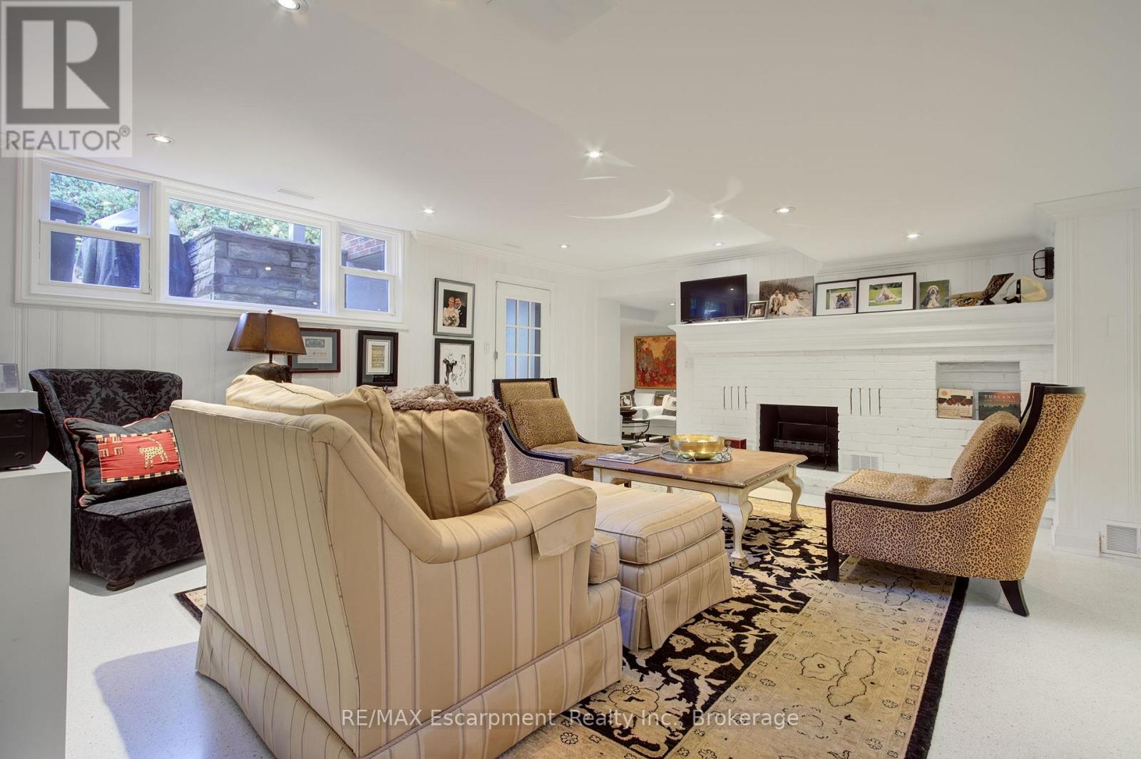 794 FALCON BOULEVARD - 35