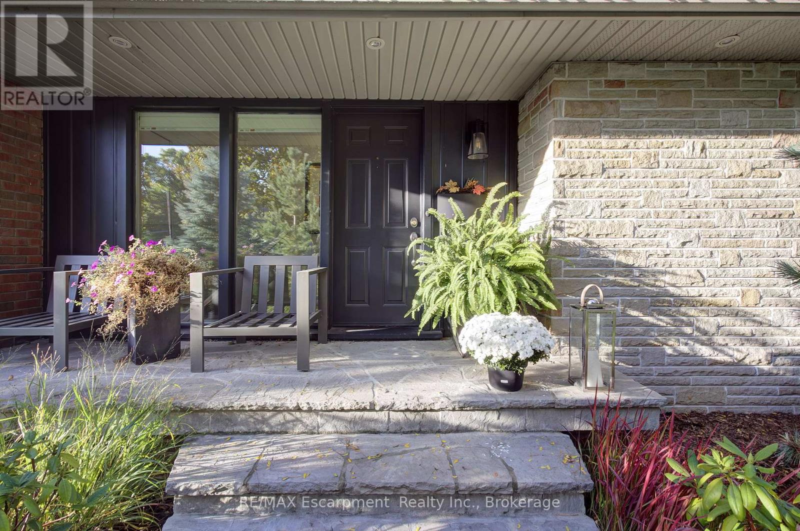 794 FALCON BOULEVARD - 4