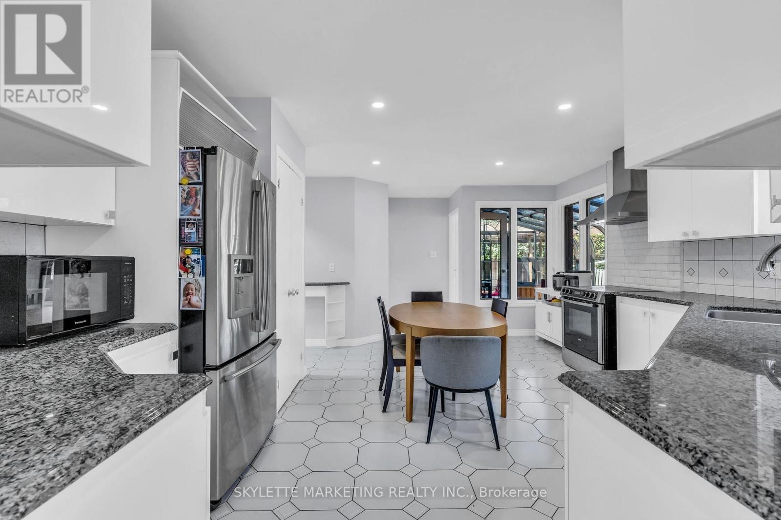 2 DEER VALLEY CRESCENT - 10