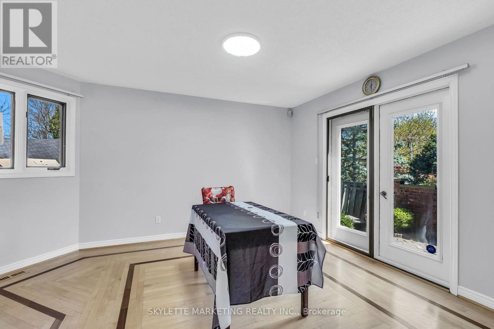 2 DEER VALLEY CRESCENT - 11