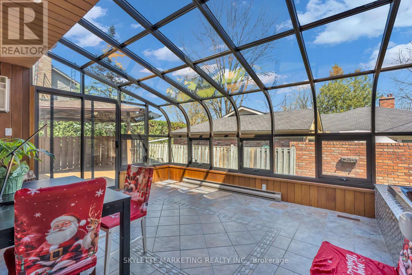 2 DEER VALLEY CRESCENT - 7