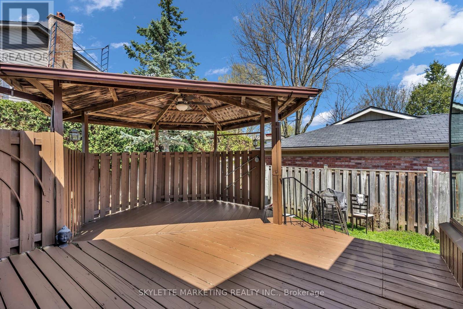 2 DEER VALLEY CRESCENT - 8