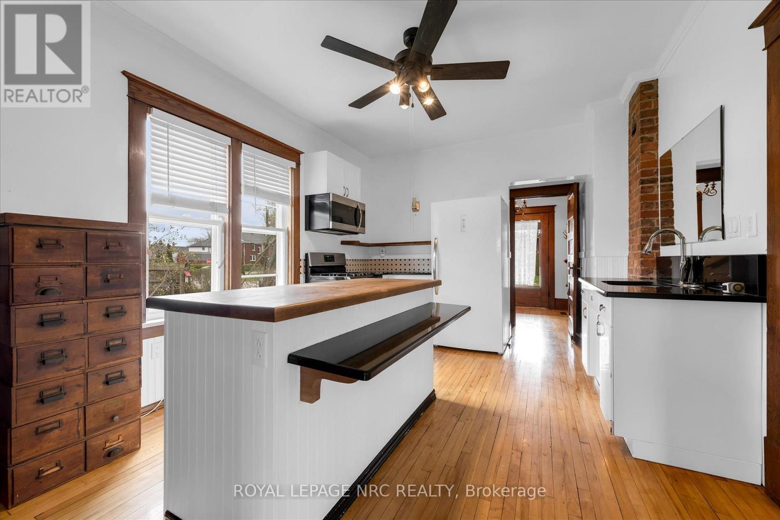 155 ASH STREET - 13