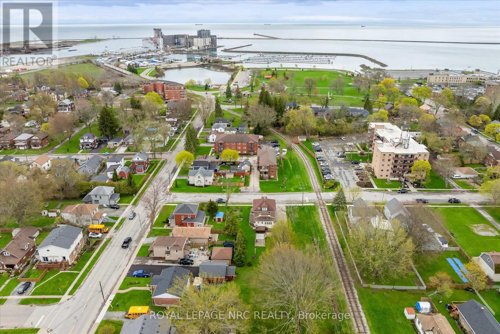 155 ASH STREET - 39