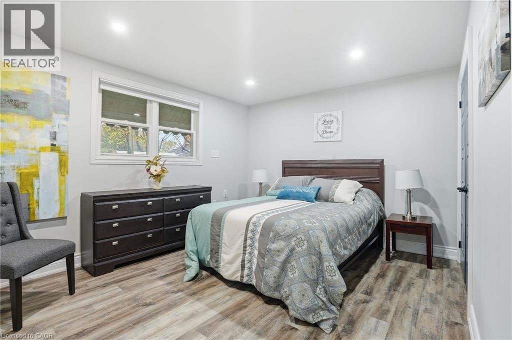 4351 SENECA Street - 17