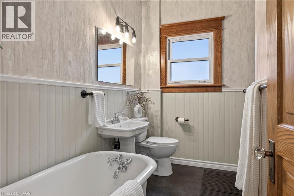 105 HIGHLAND Avenue, St. Catharines, Ontario, L2R4H9 — Photo 32