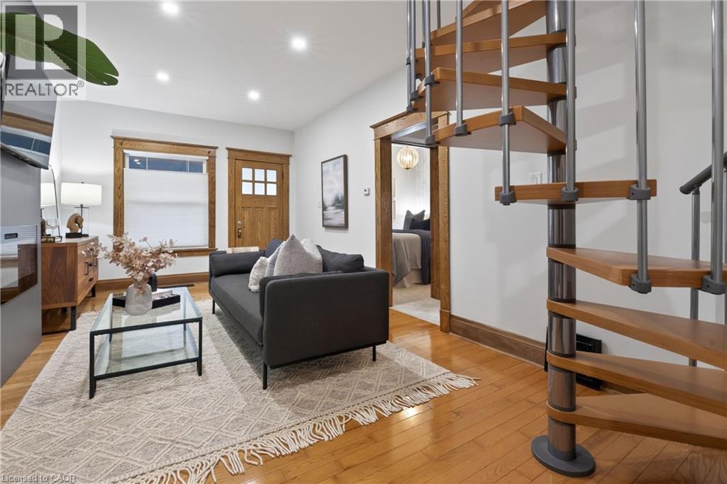 105 HIGHLAND Avenue, St. Catharines, Ontario, L2R4H9 — Photo 9