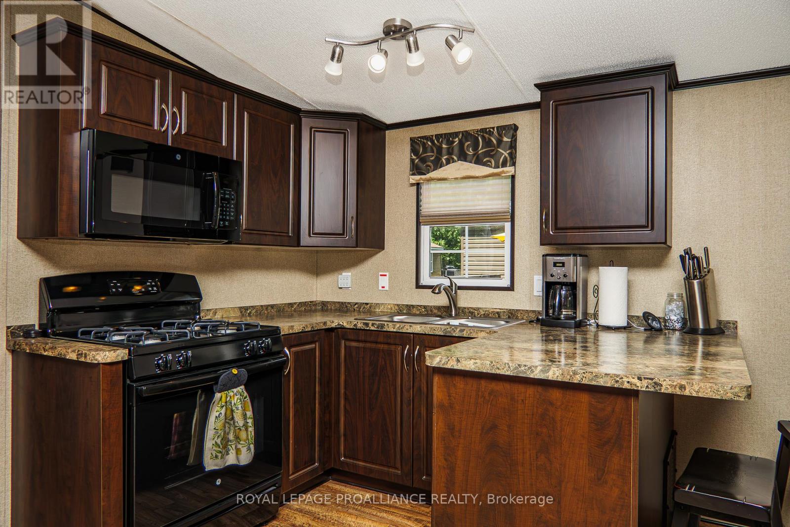 486 CTY RD 18 - 20 DRAGONFLY LANE - 19
