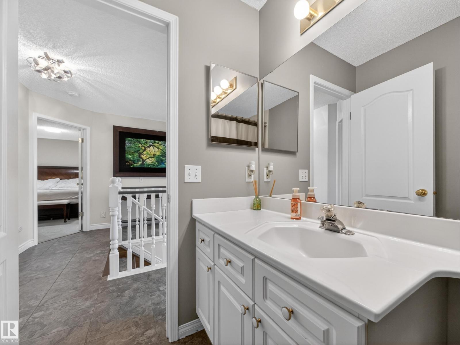 163 HIGHLAND WY, Sherwood Park