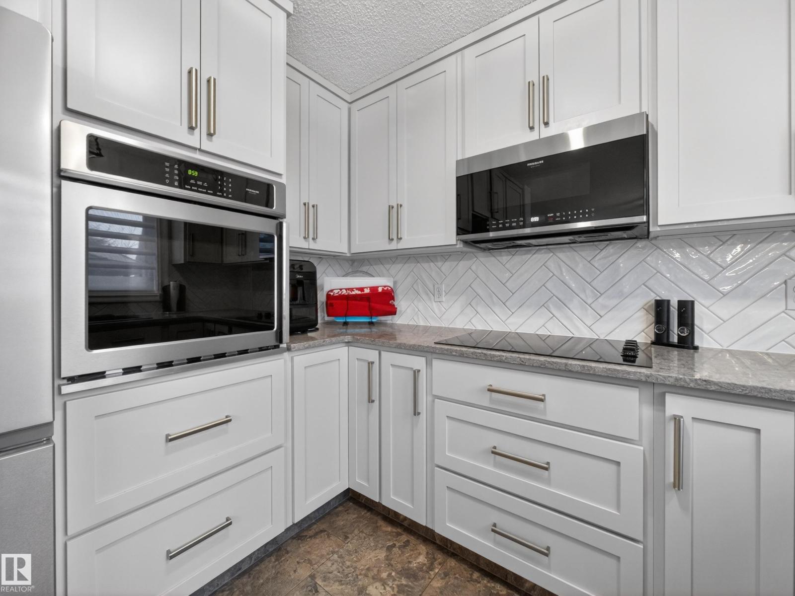 163 HIGHLAND WY, Sherwood Park