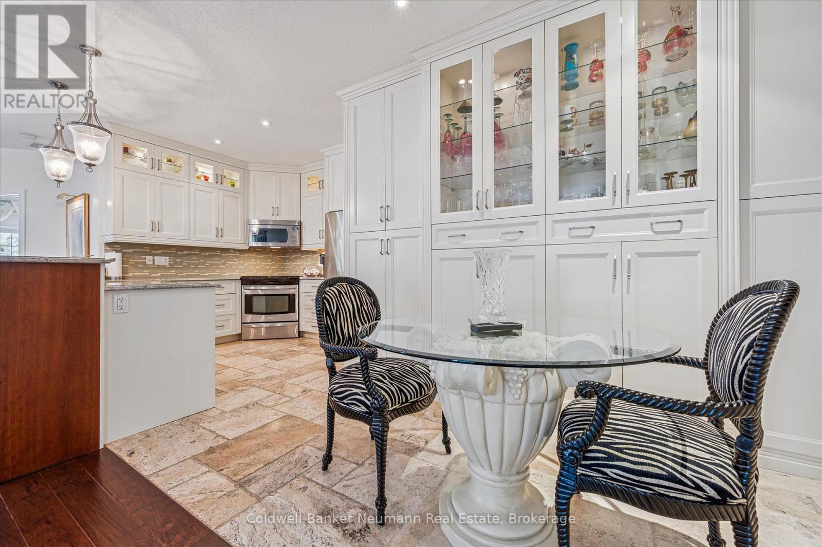 #20 255 SUMMERFIELD DRIVE - Image 6