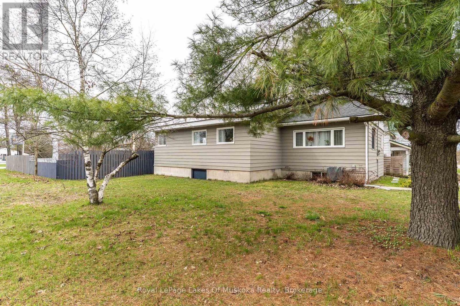 295 BISHOP STREET - 39