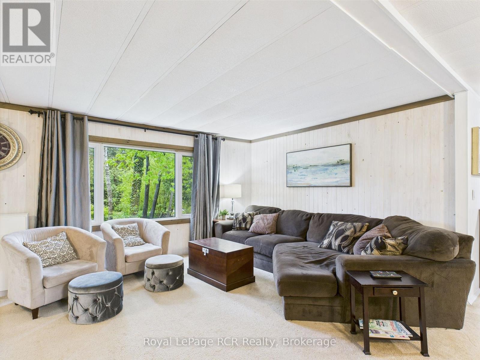 112 HURON ROAD - 6