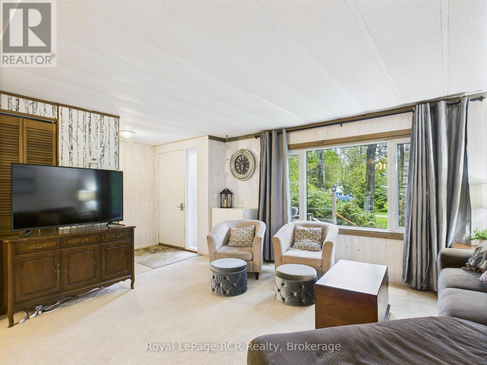 112 HURON ROAD - Image 7