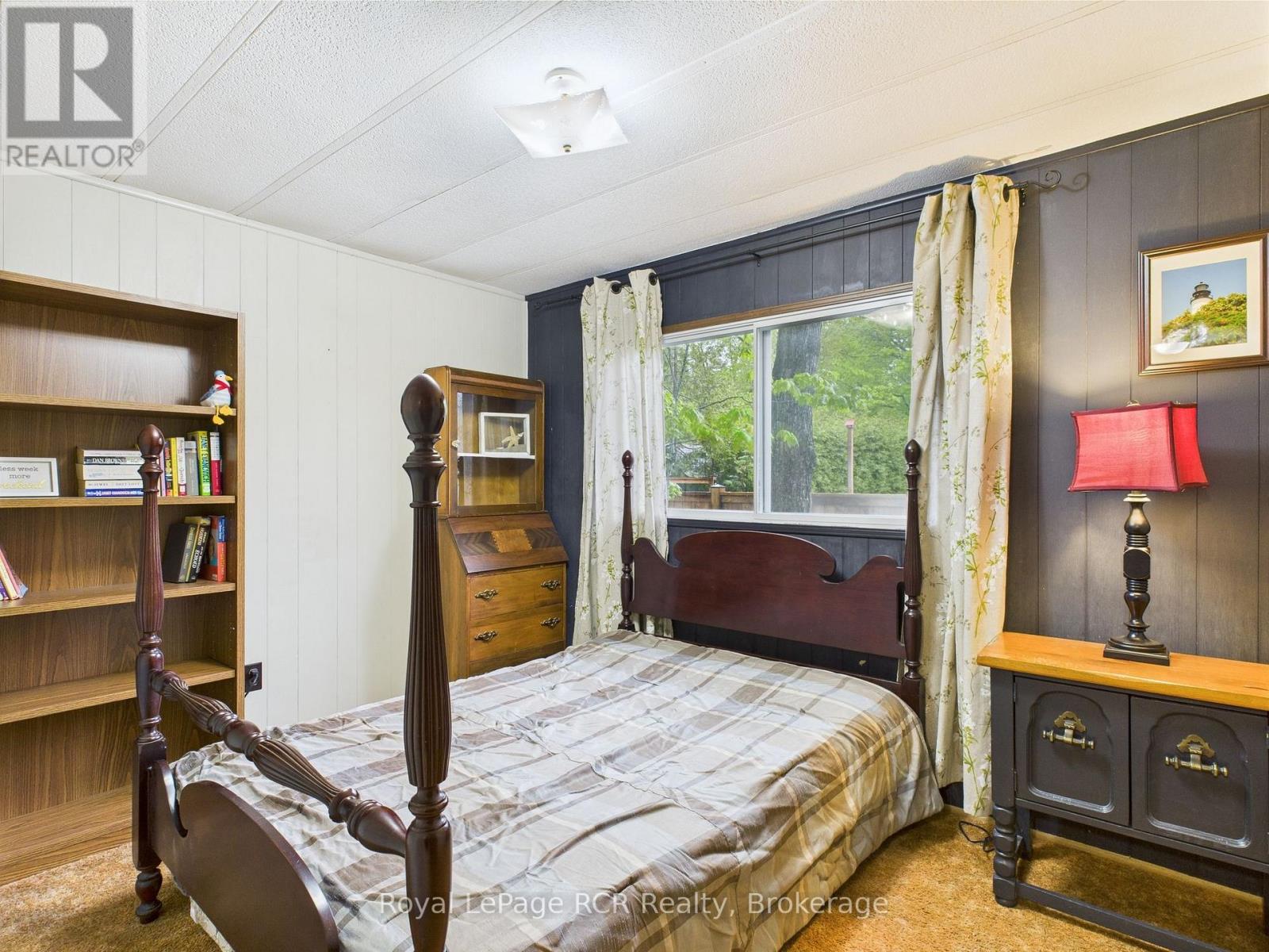 112 HURON ROAD - Image 9