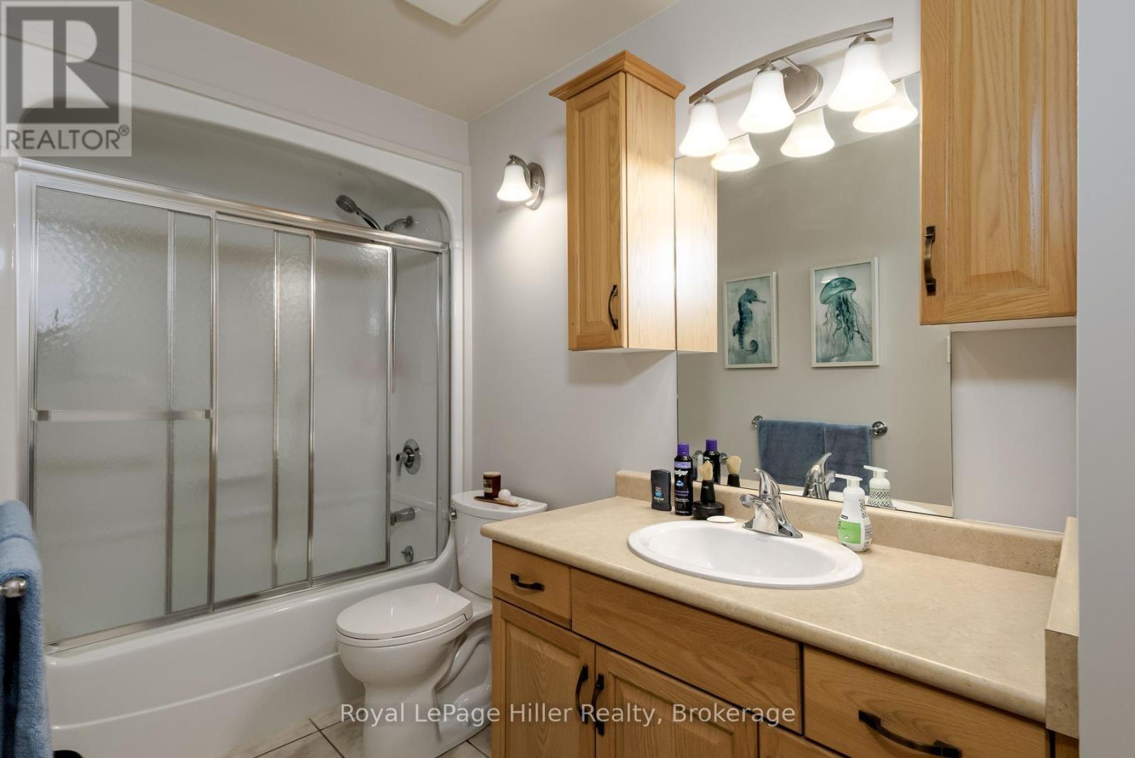 #102 160 ROMEO STREET S - 27