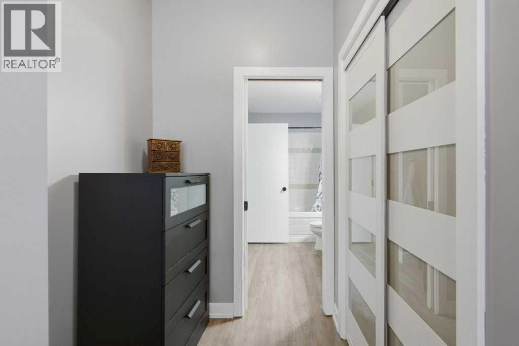 #102 1235 13 Avenue SW - 29