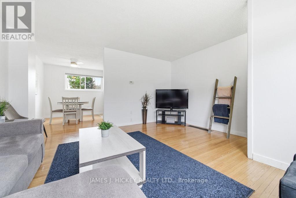 51 FRONTENAC CRESCENT - 8