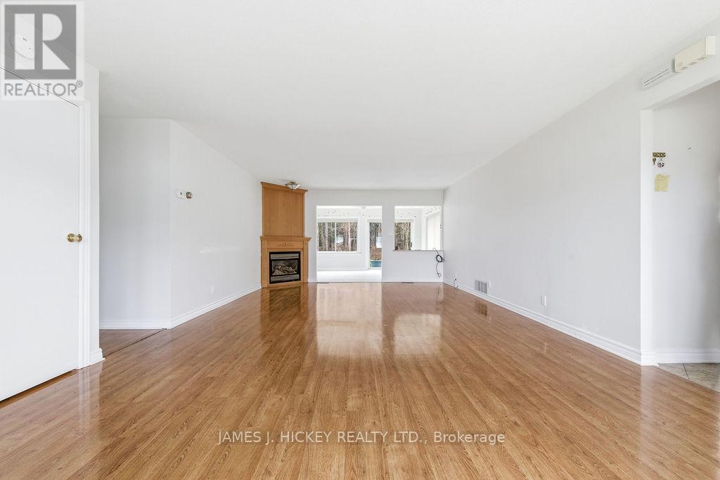 96 GLENDALE AVENUE - 10