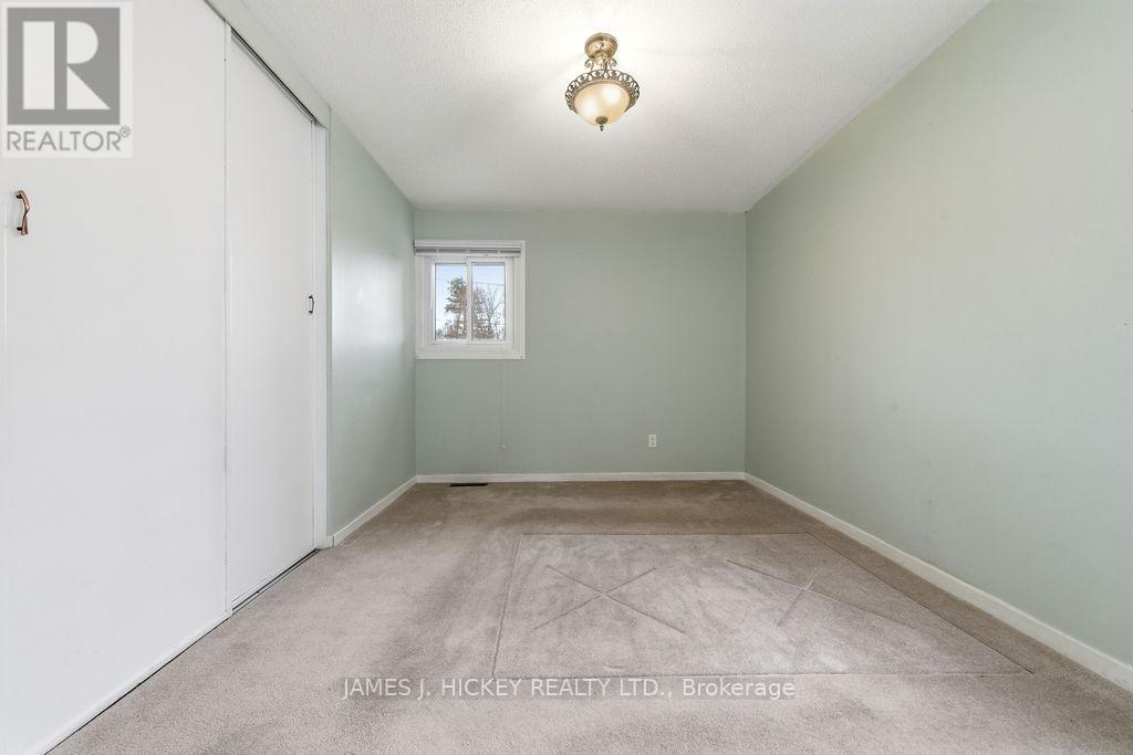 96 GLENDALE AVENUE - 21