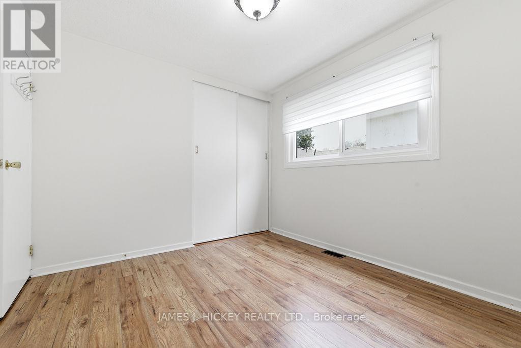 96 GLENDALE AVENUE - 24