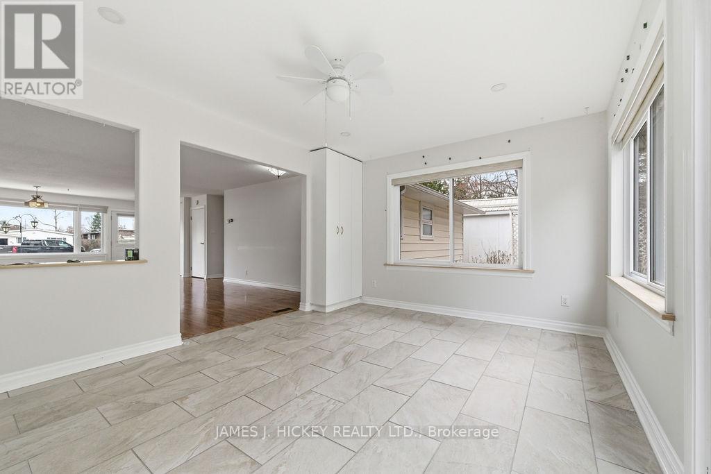 96 GLENDALE AVENUE - 26