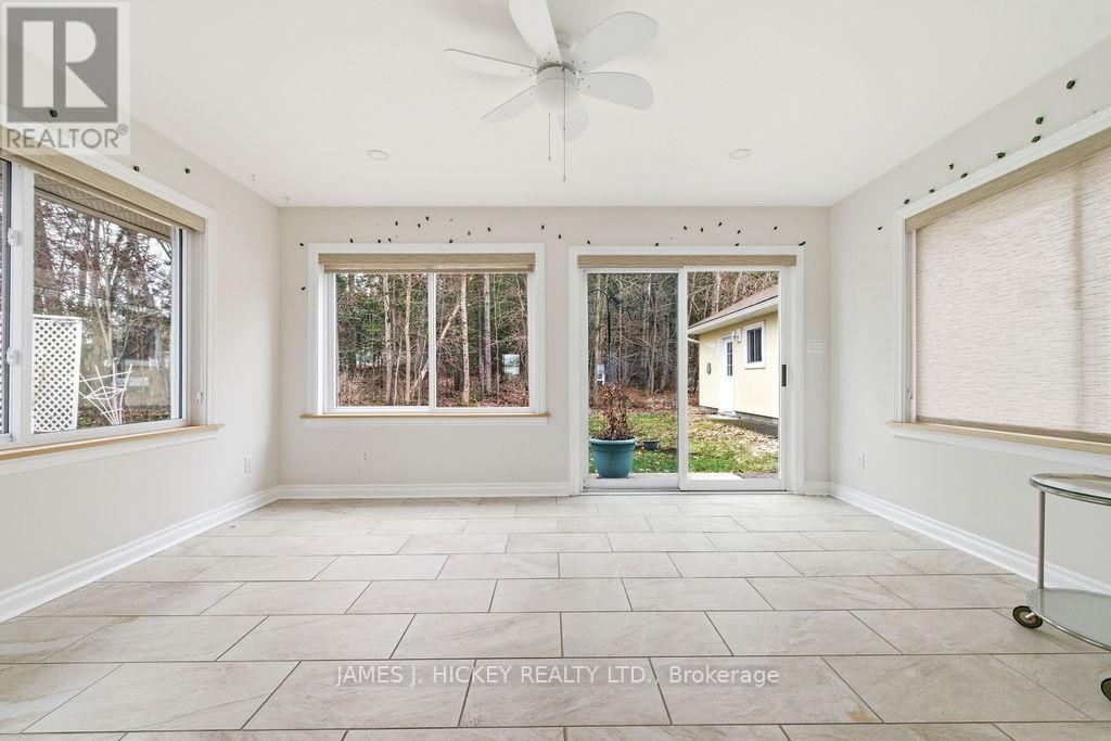 96 GLENDALE AVENUE - 27