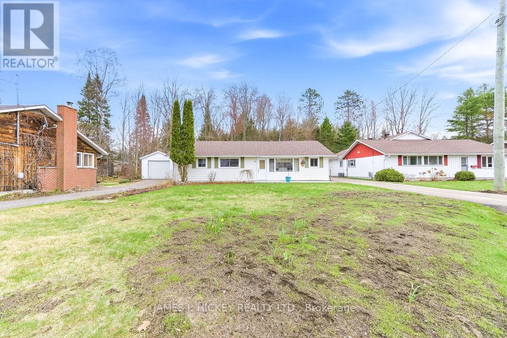 96 GLENDALE AVENUE - 31