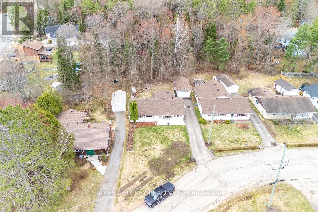 96 GLENDALE AVENUE - 41