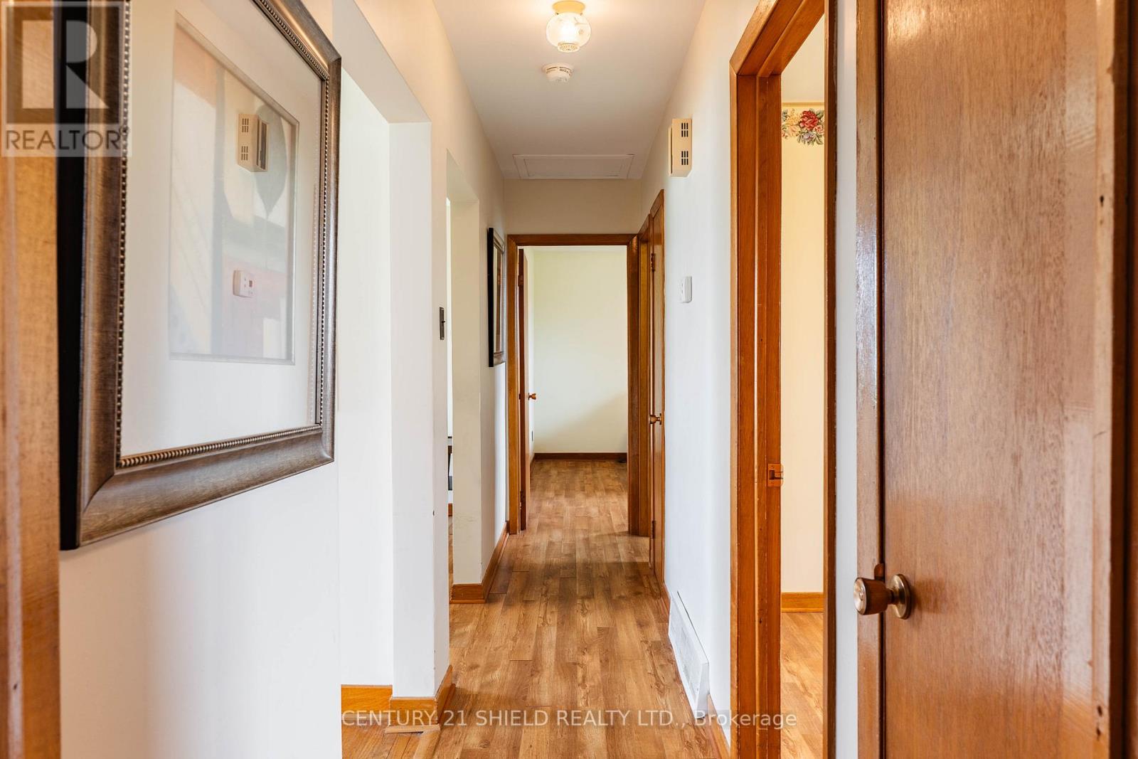 106 ROBERT STREET — photo 22