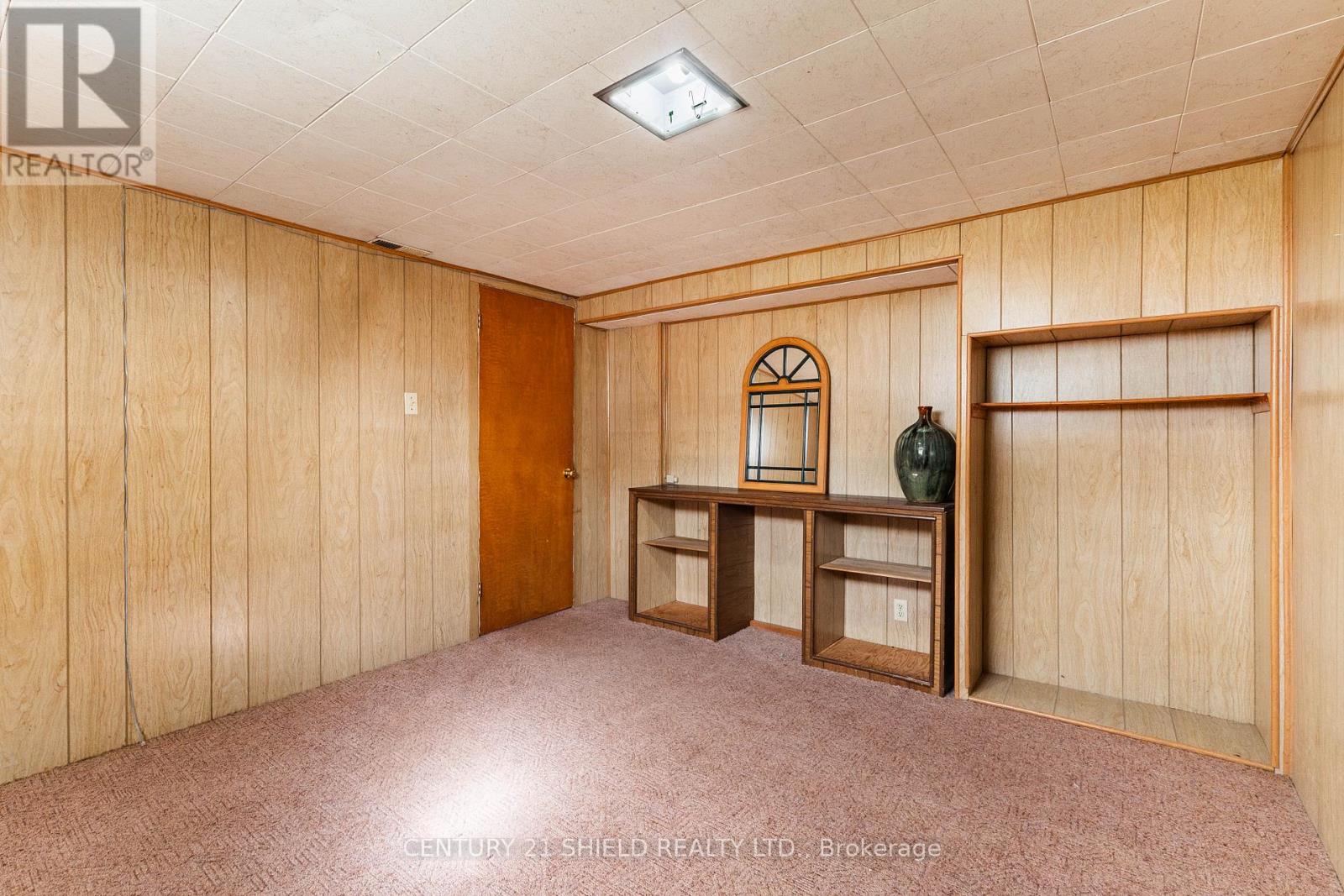 106 ROBERT STREET — photo 28