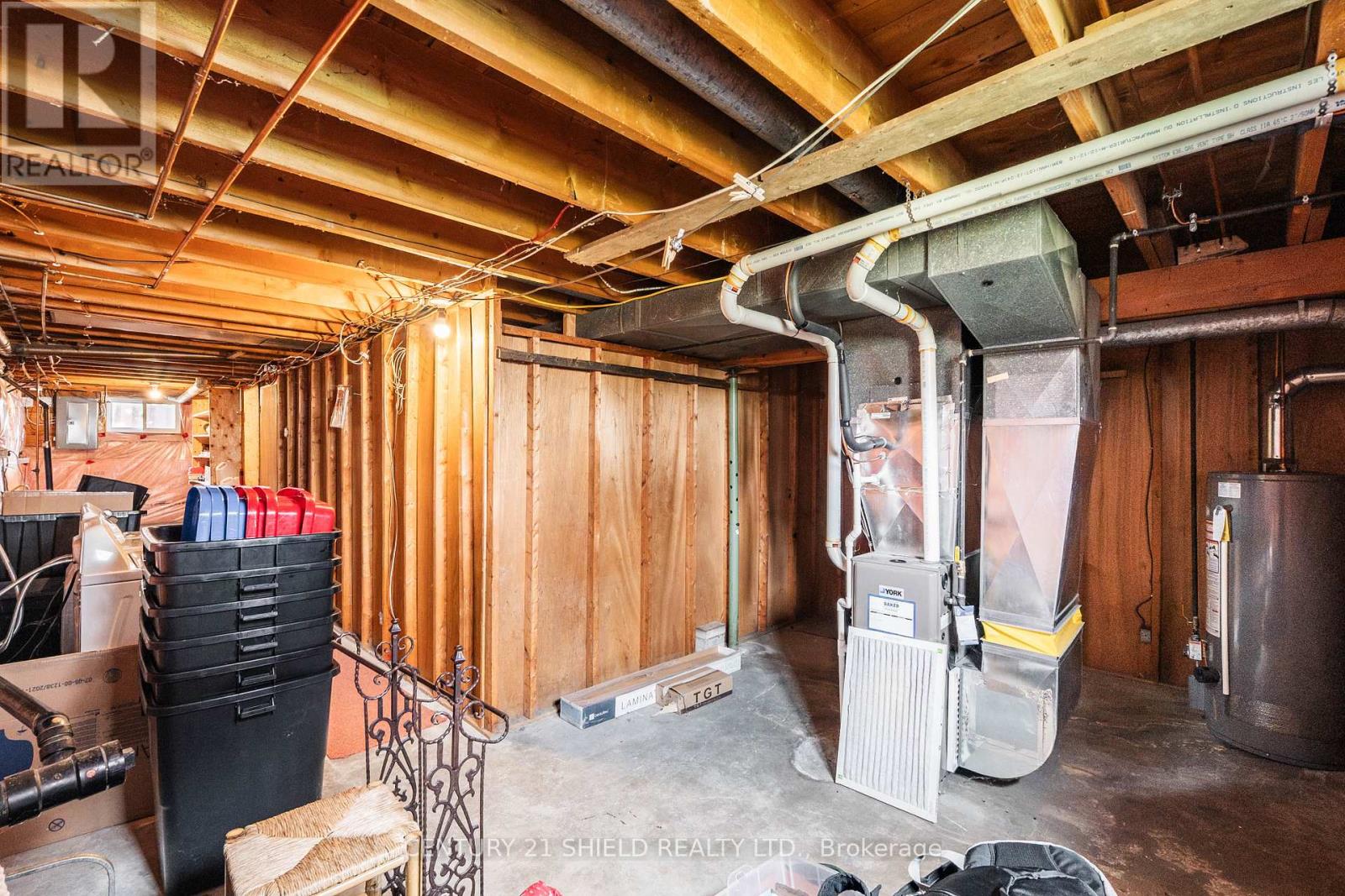 106 ROBERT STREET — photo 36
