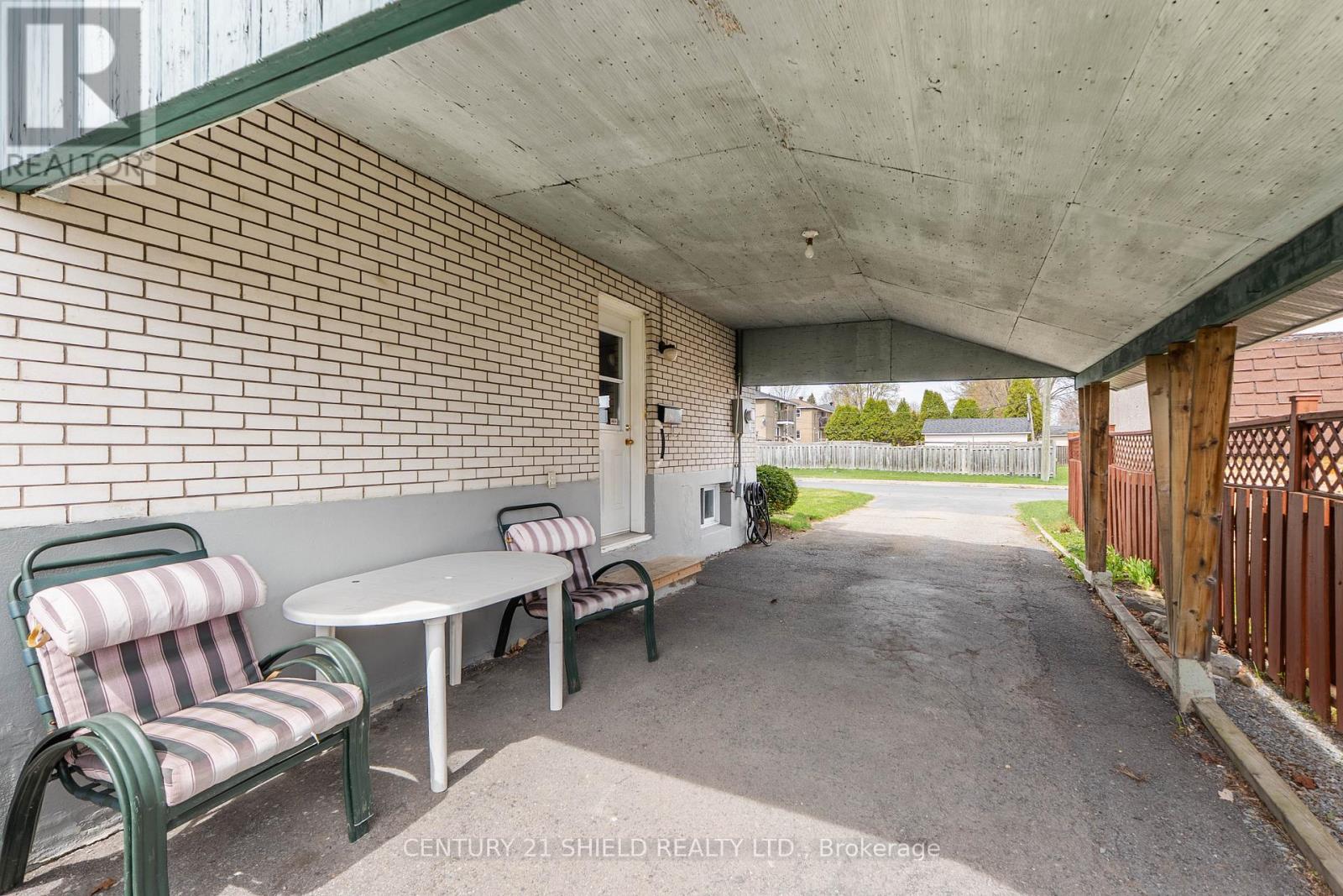 106 ROBERT STREET - photo 4