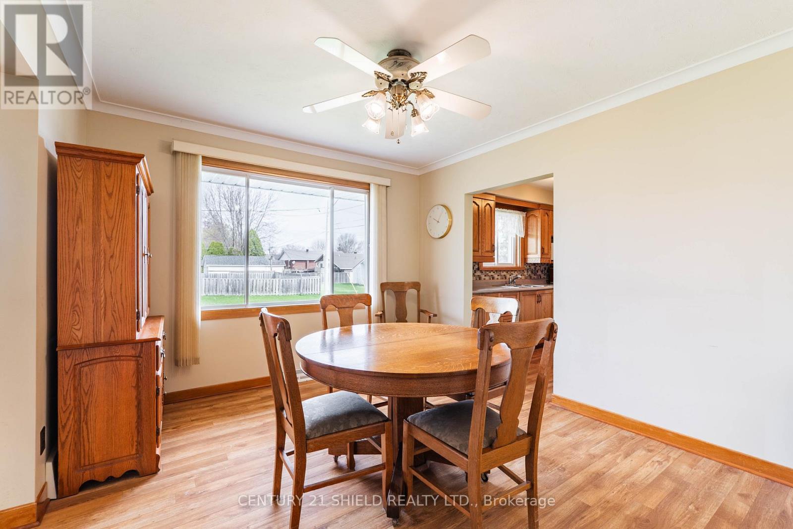 106 ROBERT STREET — photo 9