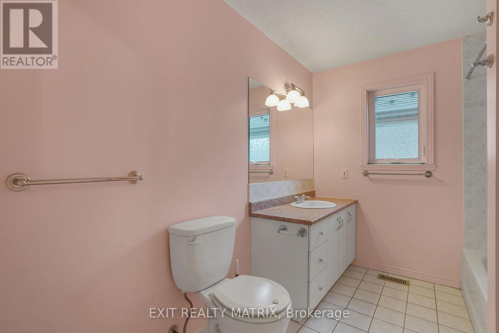 836 PILON STREET - 23