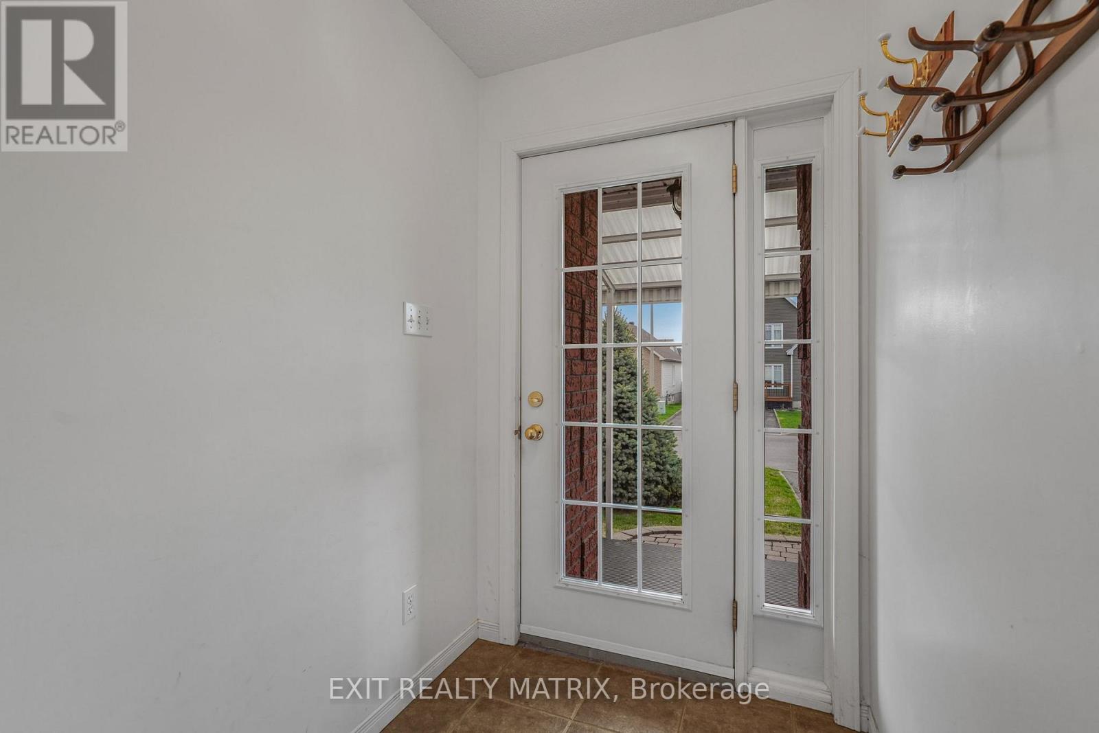 836 PILON STREET - 4