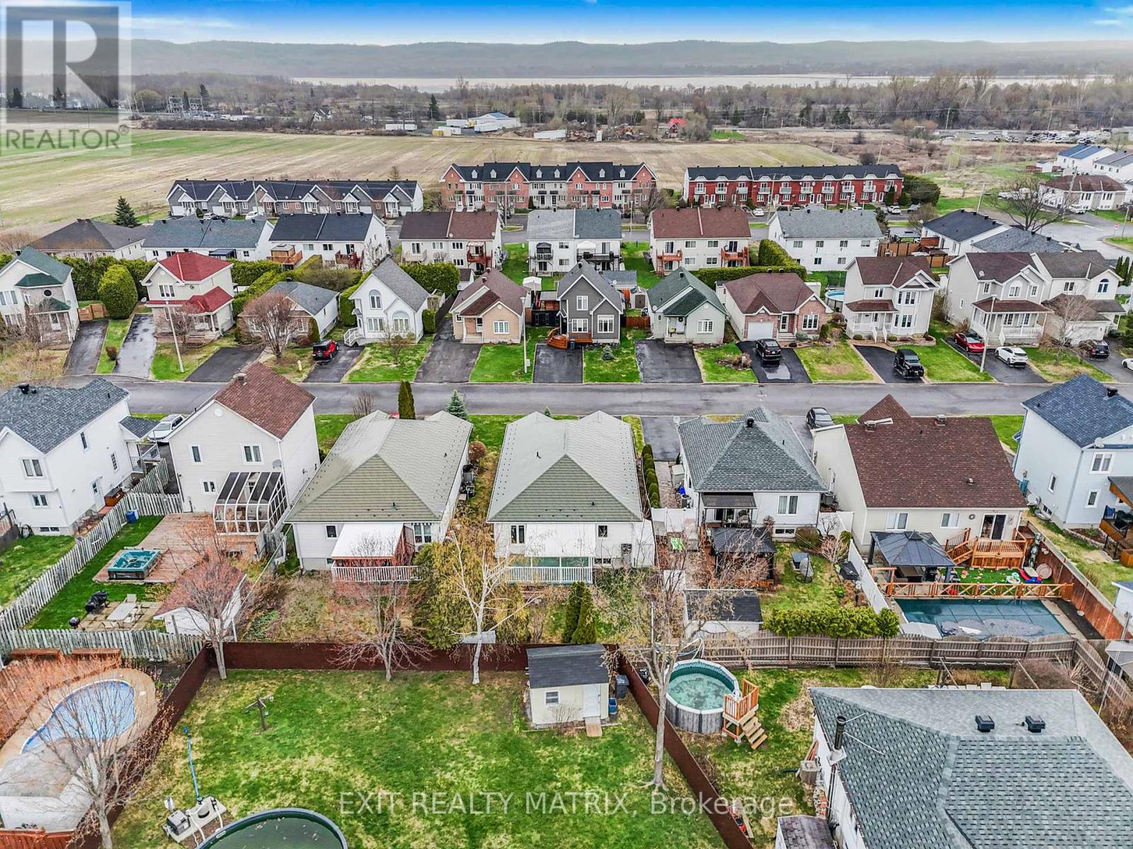 836 PILON STREET - 40