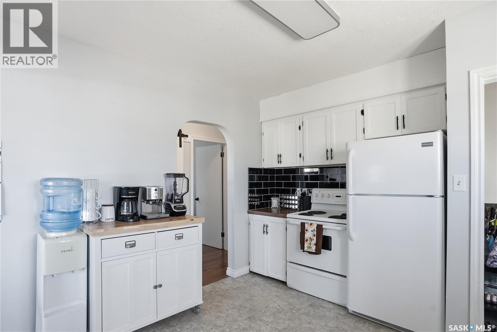 910 P AVENUE — photo 13