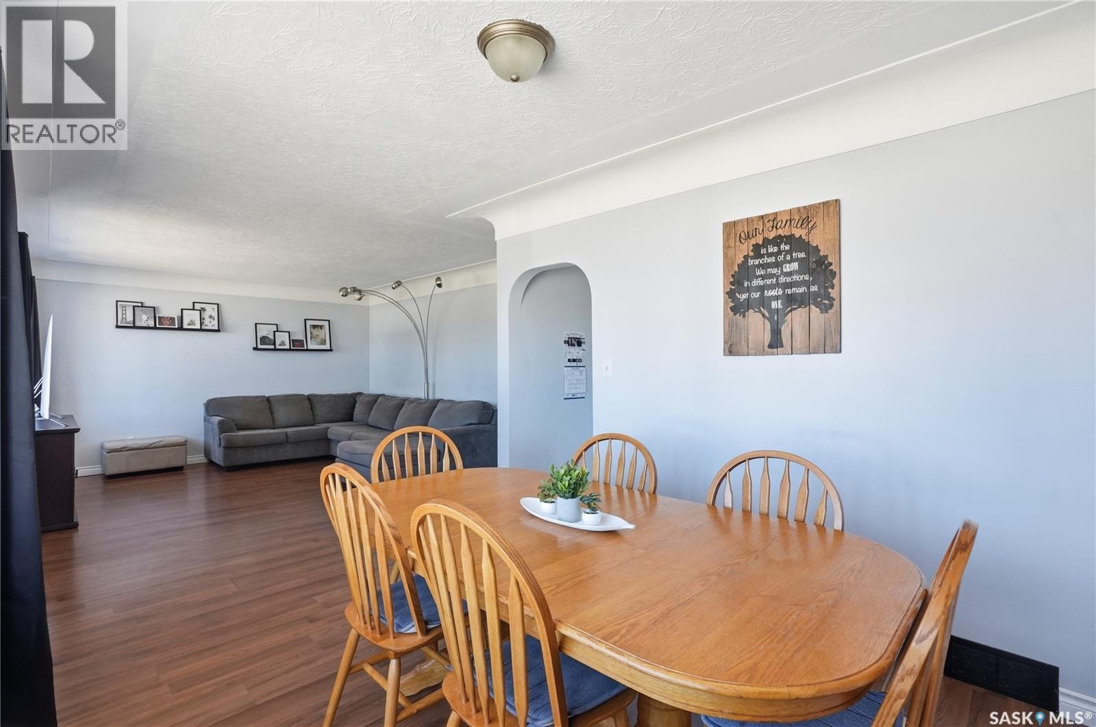 910 P AVENUE